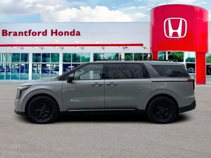 Kia Carnival 2025 photo 2