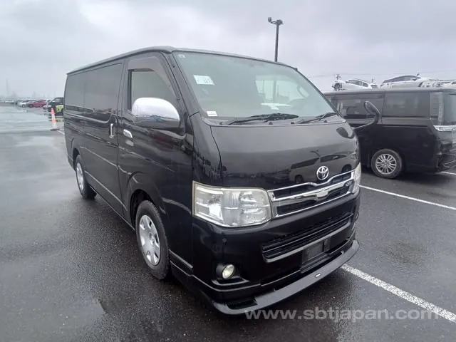 Toyota Regius Ace