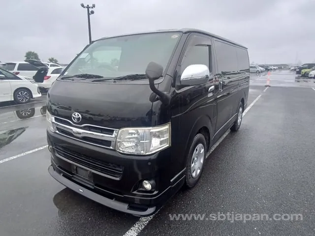 Toyota Regius Ace 2012 photo 2