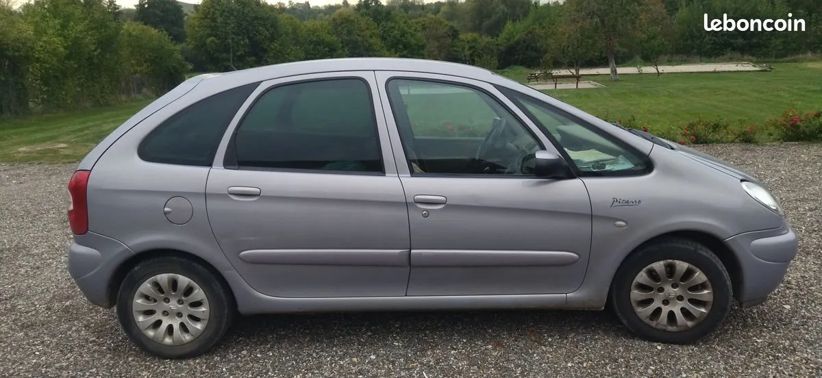 Citroen Xsara Picasso 2002 photo 2