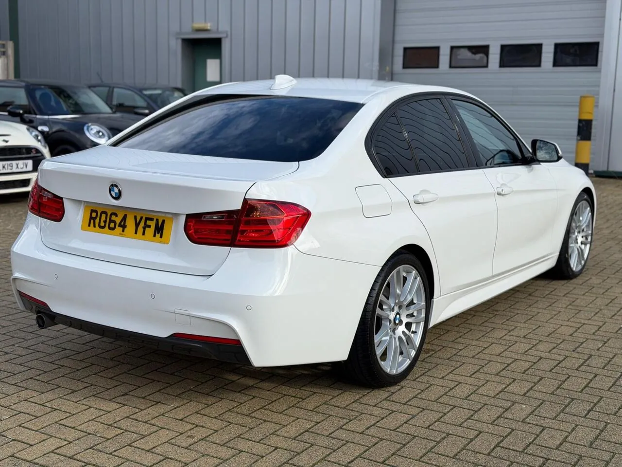 BMW 3 Series 2014 photo 3
