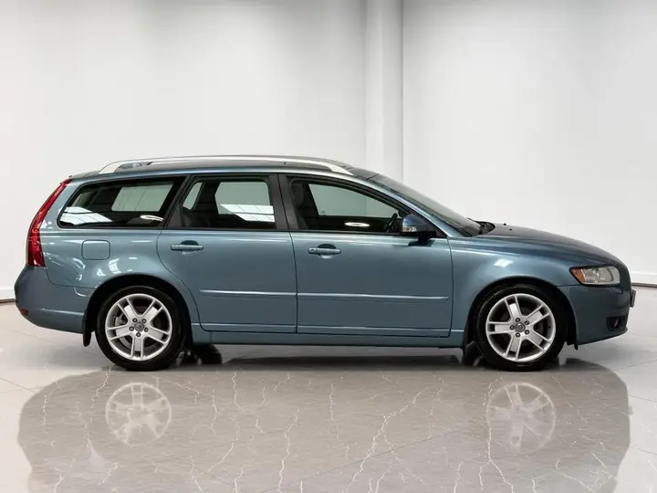 Volvo V50 2009 photo 4