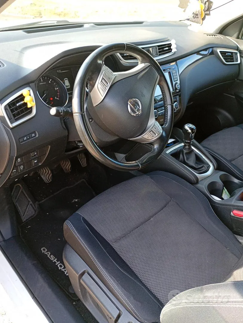 Nissan Qashqai 2015 photo 5