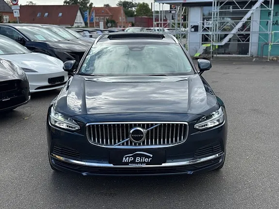 Volvo V90 2022 photo 2