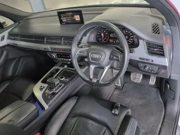 Audi Q7 2018 photo 4