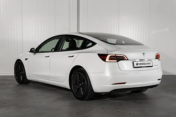 Tesla Model 3 2022 photo 3