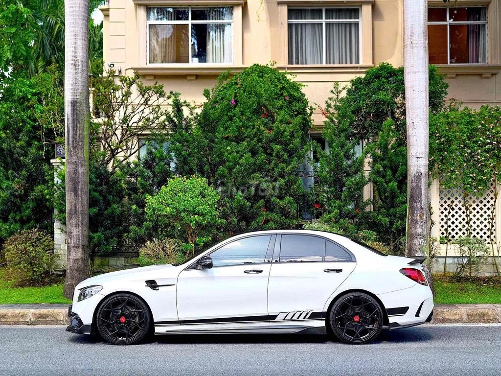 Mercedes-Benz C-Class 2021 photo 2