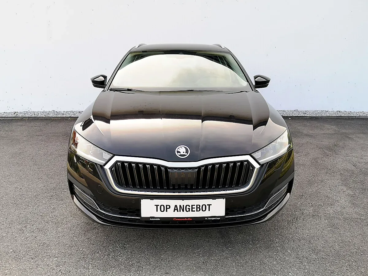 Skoda Octavia 2021 photo 2