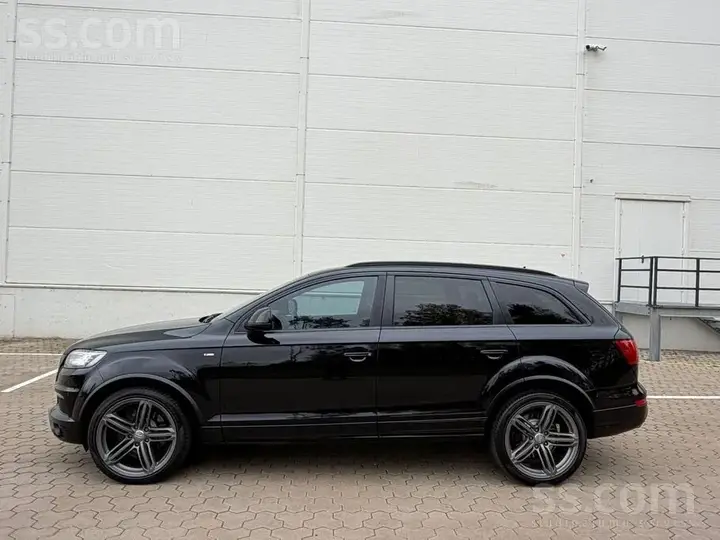 Audi Q7 2012 photo 4