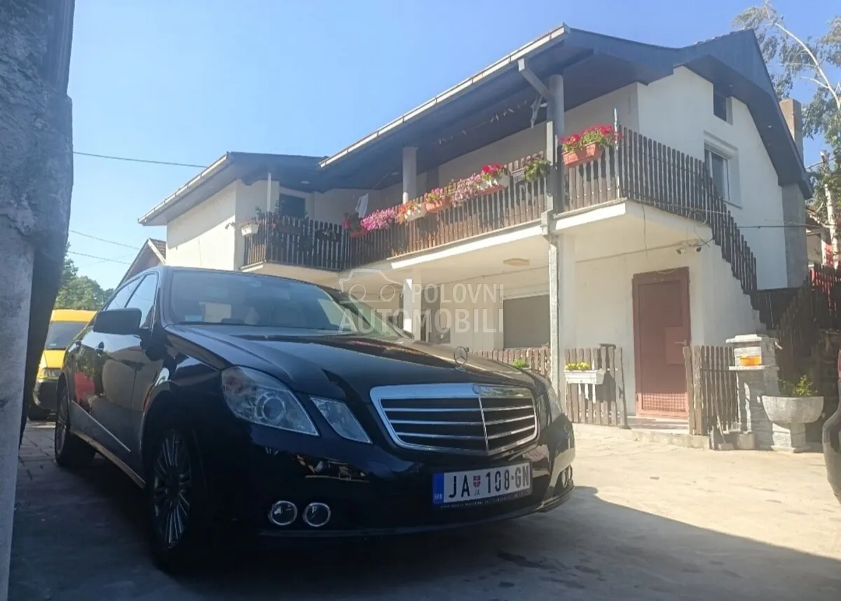Mercedes-Benz E 220 2010 photo 5