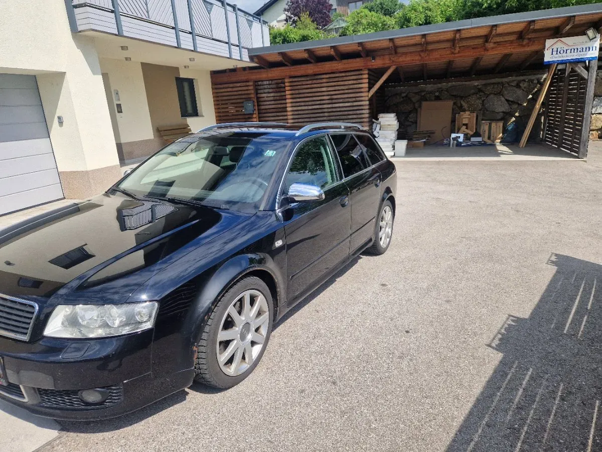 Audi A4 2002 photo 2
