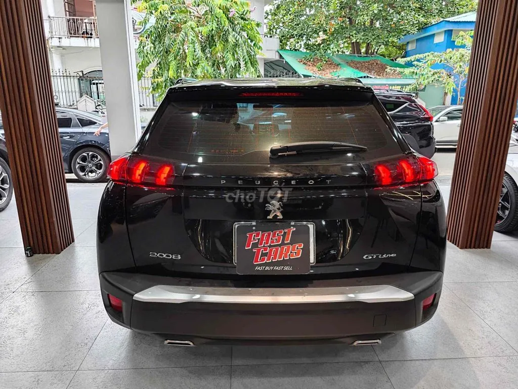 Peugeot 2008 2022 photo 2