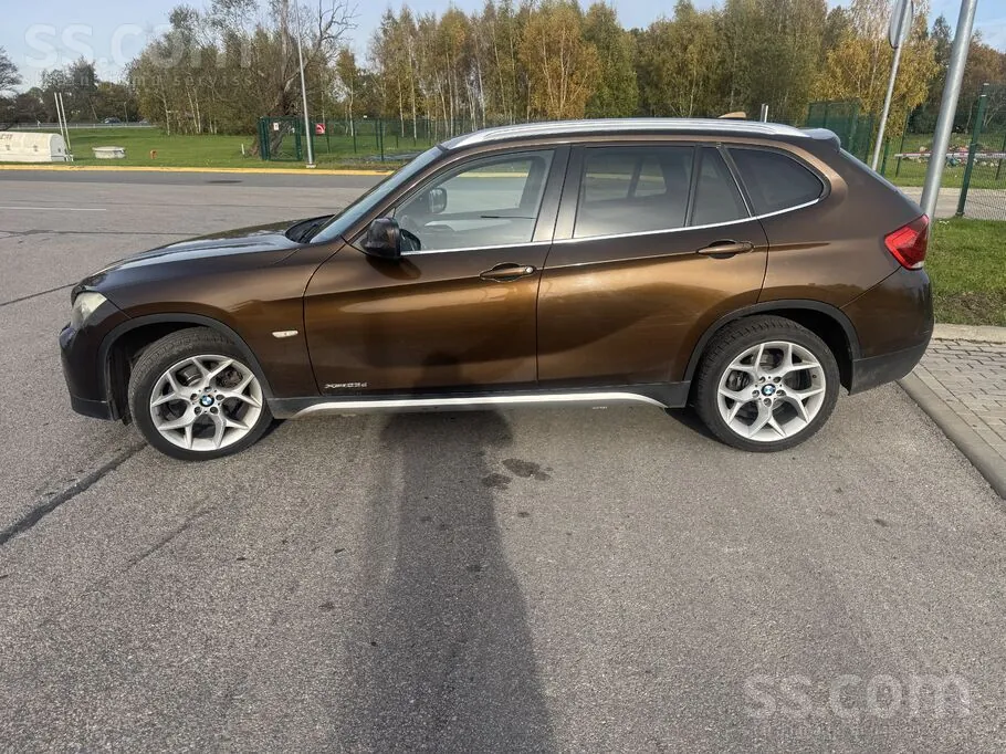 BMW X1 2010 photo 2