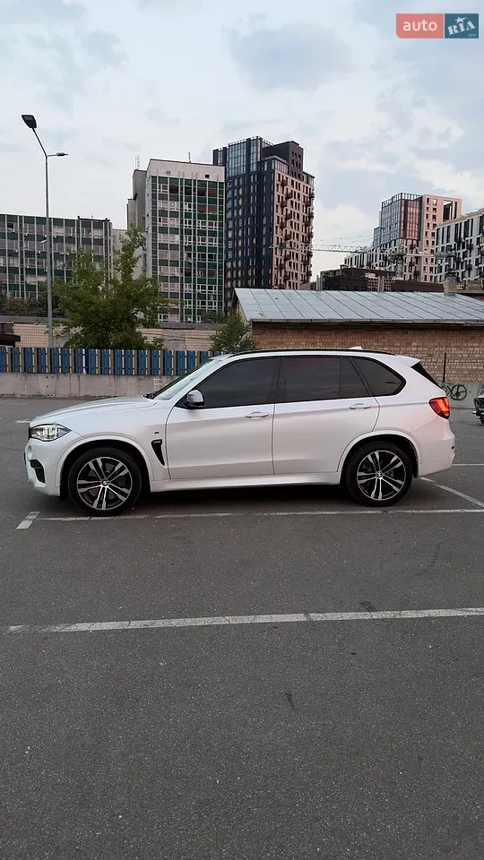 BMW X5 2015 photo 3