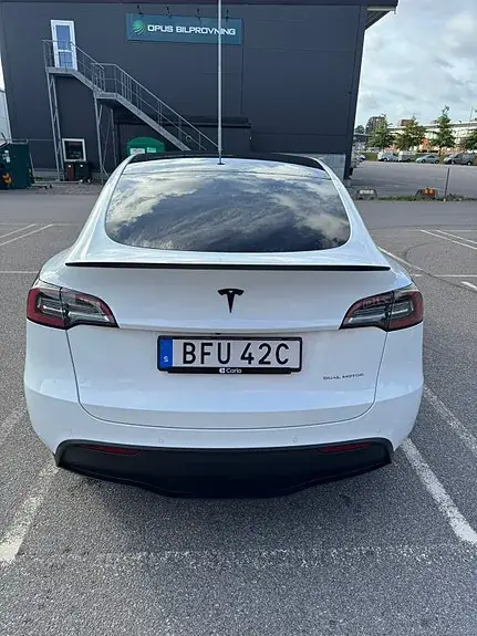 Tesla Model Y 2022 photo 4