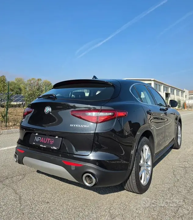 Alfa Romeo Stelvio 2018 photo 5