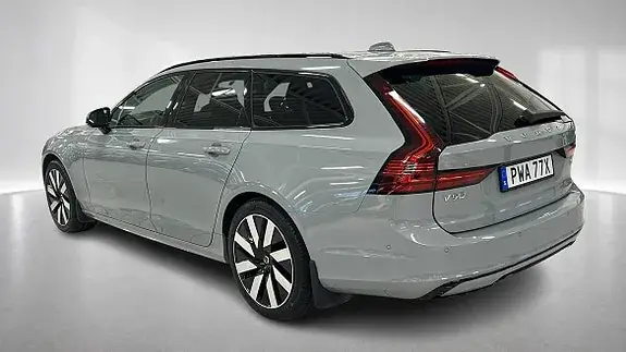 Volvo V90 2025 photo 2