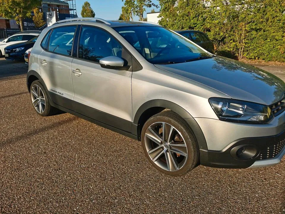 Volkswagen Cross Polo