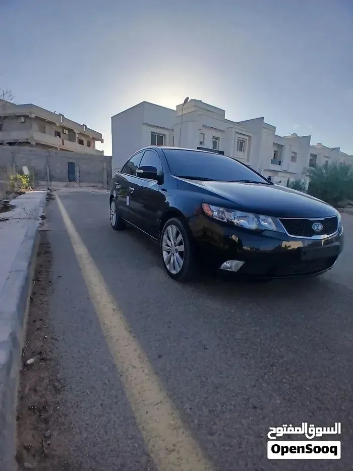 Kia Forte 2010 photo 2