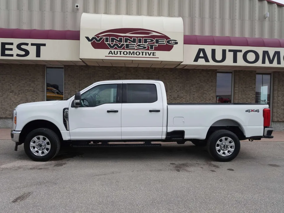Ford F250 2024 photo 2