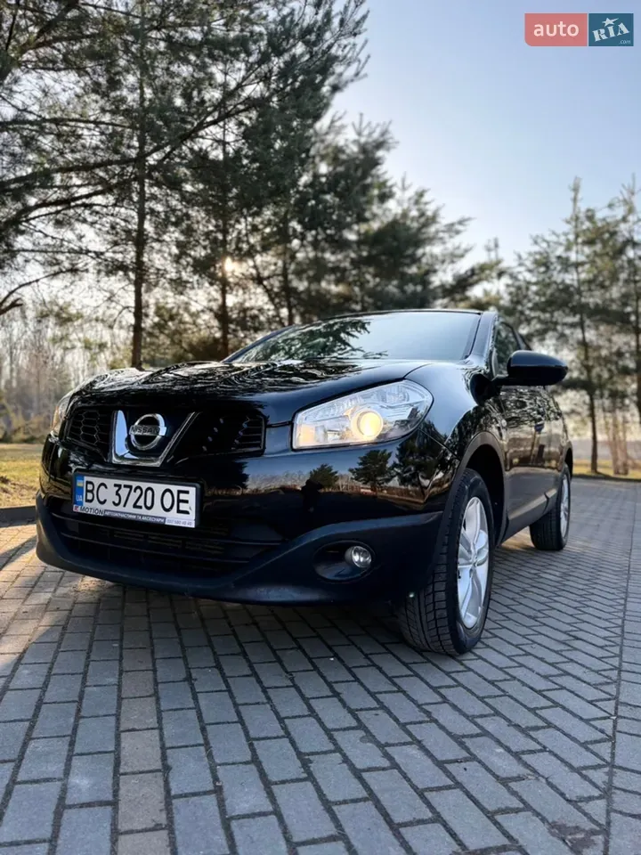 Nissan Qashqai 2012 photo 2