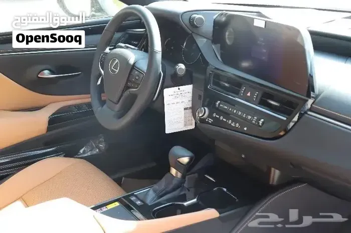 Lexus Es 300 2025 photo 2
