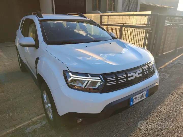 Dacia Duster 2023 photo 4