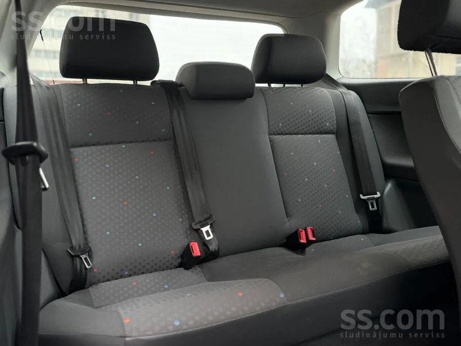 Volkswagen Polo 2004 photo 4