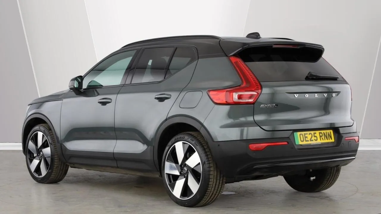 Volvo Ex40 2025 photo 2