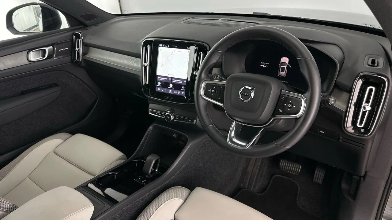 Volvo Ex40 2025 photo 3