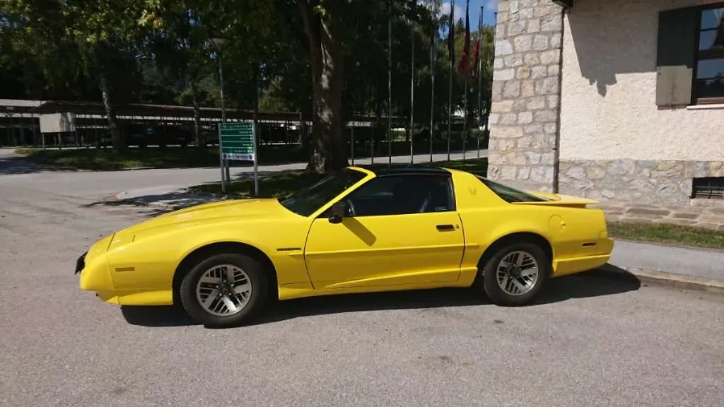 Pontiac Firebird