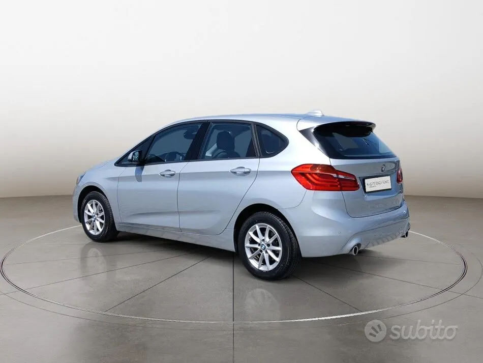 BMW 218D Active Tourer 2018 photo 3