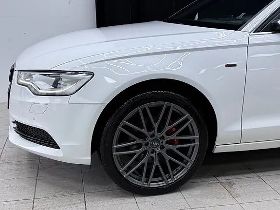 Audi A6 2012 photo 4