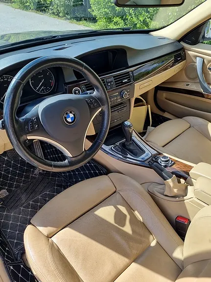 BMW 320D 2011 photo 5
