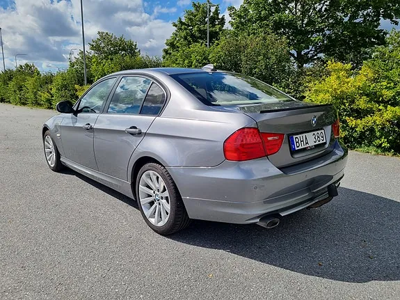 BMW 320D 2011 photo 3