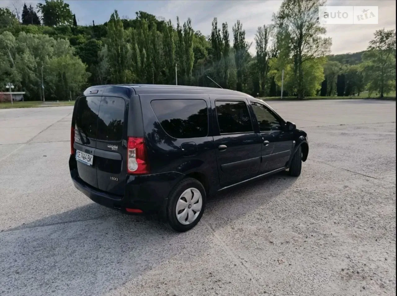 Renault Logan 2010 photo 5