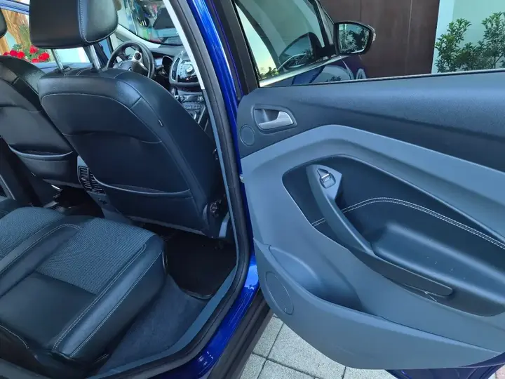Ford C-Max 2014 photo 3