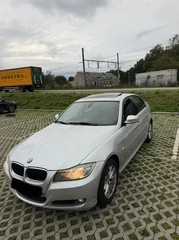 BMW 318I