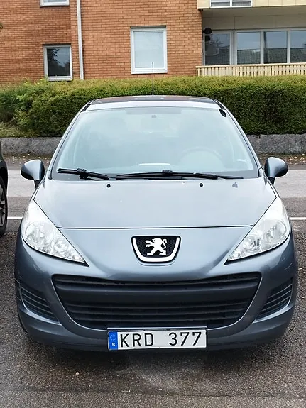 Peugeot 207 2010 photo 2