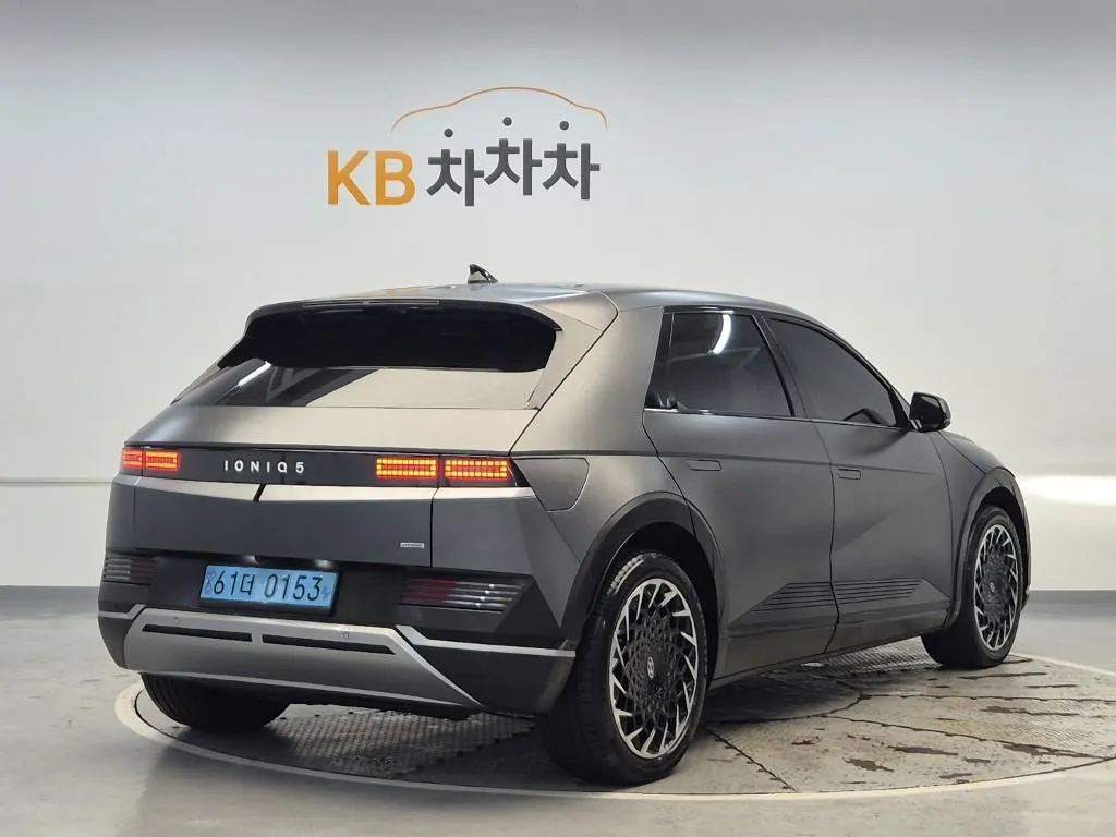 Hyundai Ioniq 5 2023 photo 3