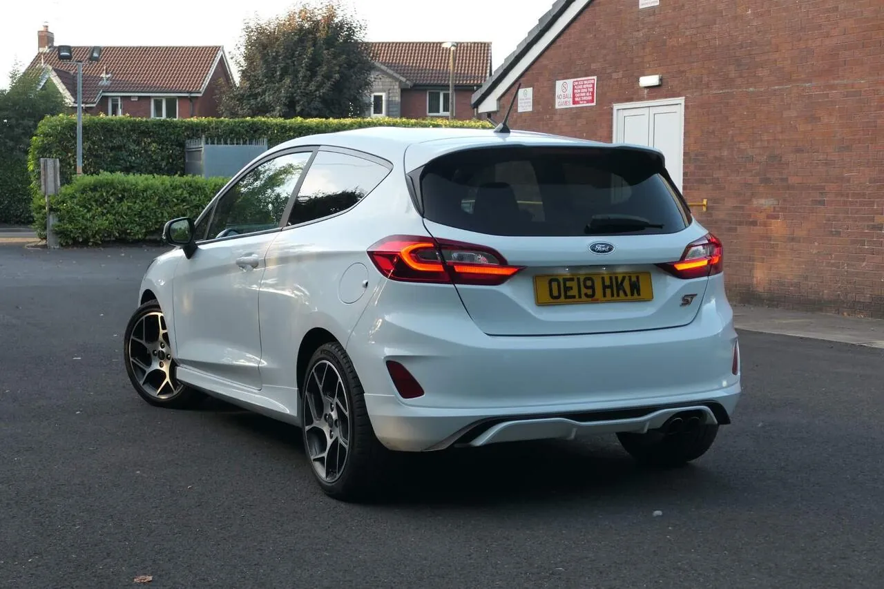 Ford Fiesta 2019 photo 3
