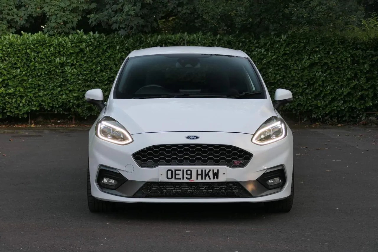 Ford Fiesta 2019 photo 2