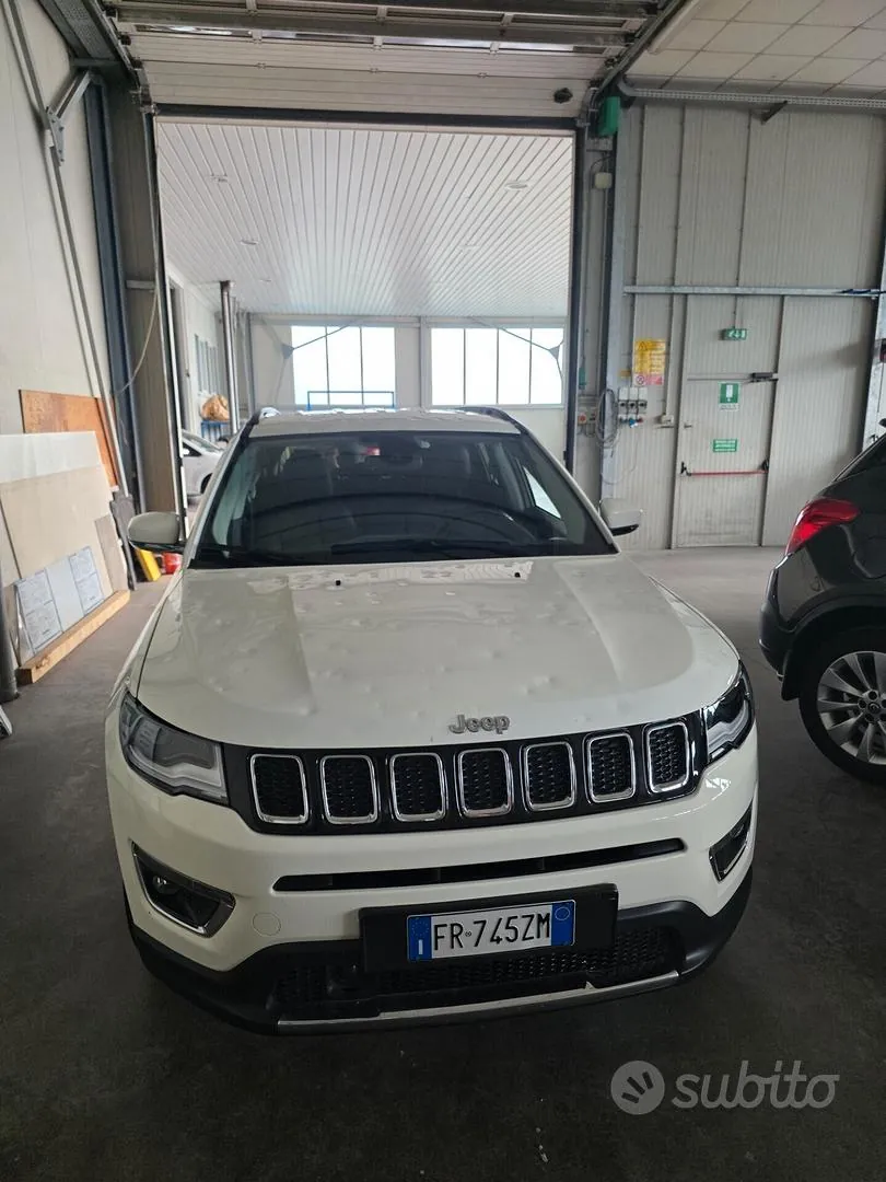 Jeep Compass 2018 photo 2