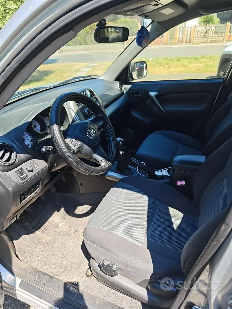 Toyota Rav4 2005 photo 4