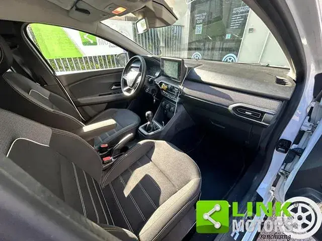 Dacia Sandero 2025 photo 4