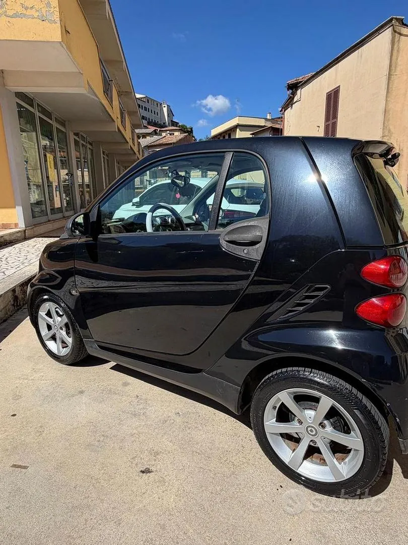 Smart Fortwo 2010 photo 3