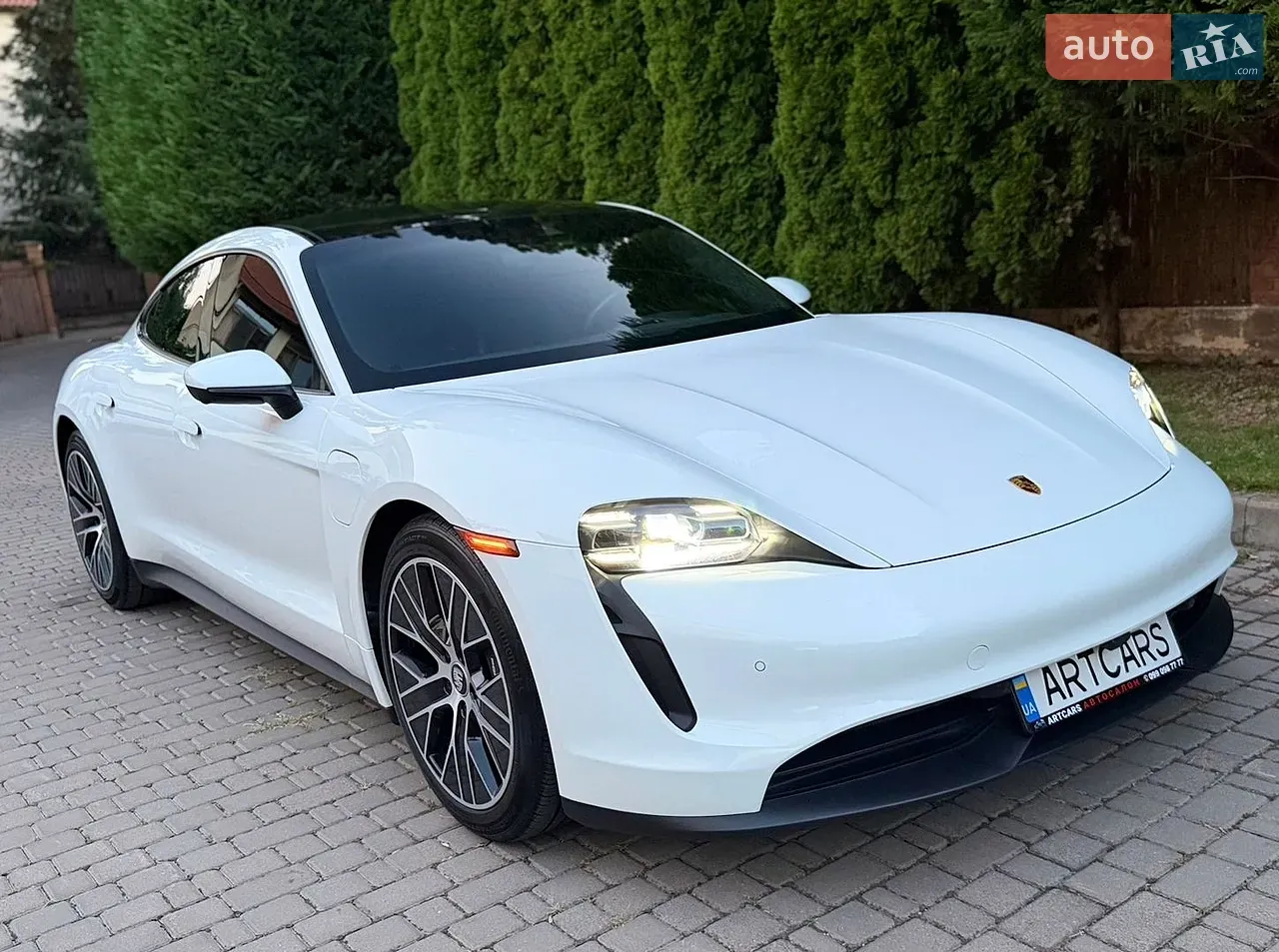Porsche Taycan 2021 photo 5