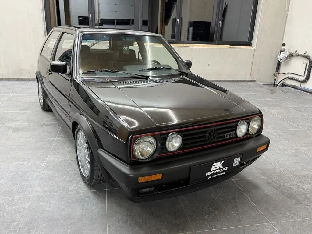 Volkswagen Golf 1990 photo 2