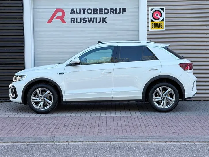 Volkswagen T-Roc 2022 photo 2