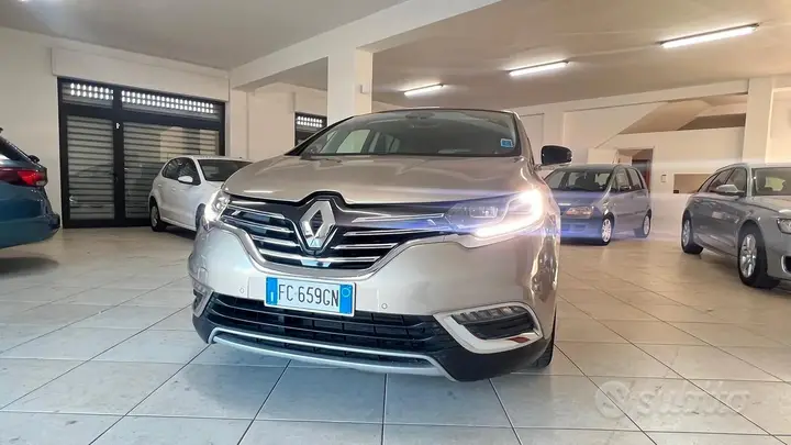 Renault Espace 2015 photo 2